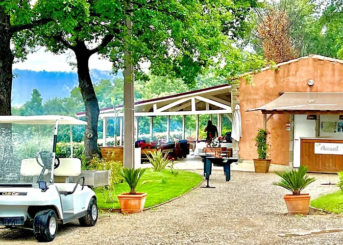 Les Bastides De Chanteraine Bungalows, Lodges & Spa