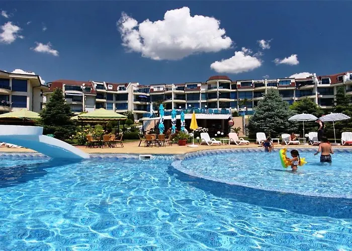 Riviera Complex 6