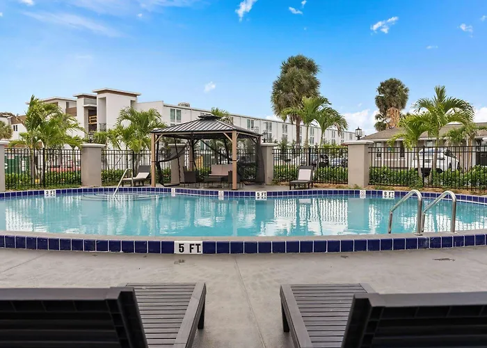 Super 8 By Wyndham Kissimmee-Orlando