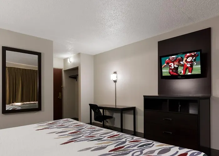 Red Roof Inn Hartford- New Britain