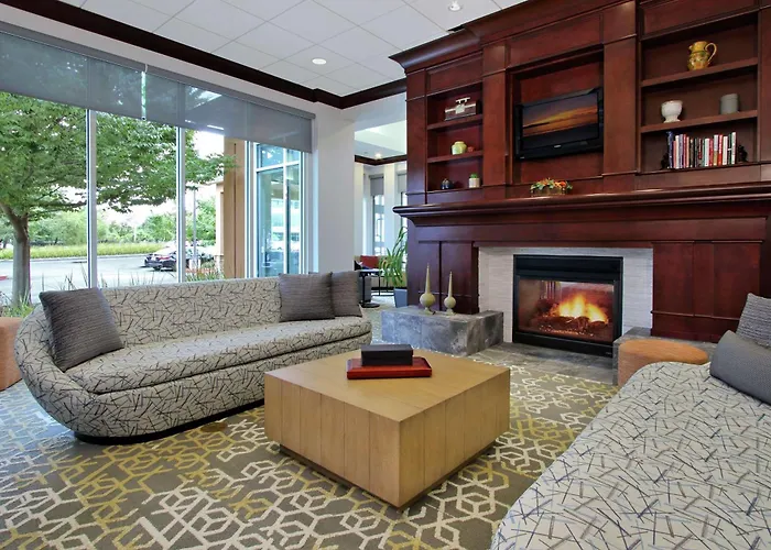 Hilton Garden Inn Sonoma County Airport
