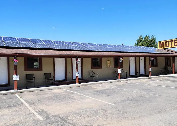 Canyon Motel Near Rocky Mountain National Park