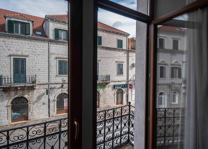 Hotel Platani