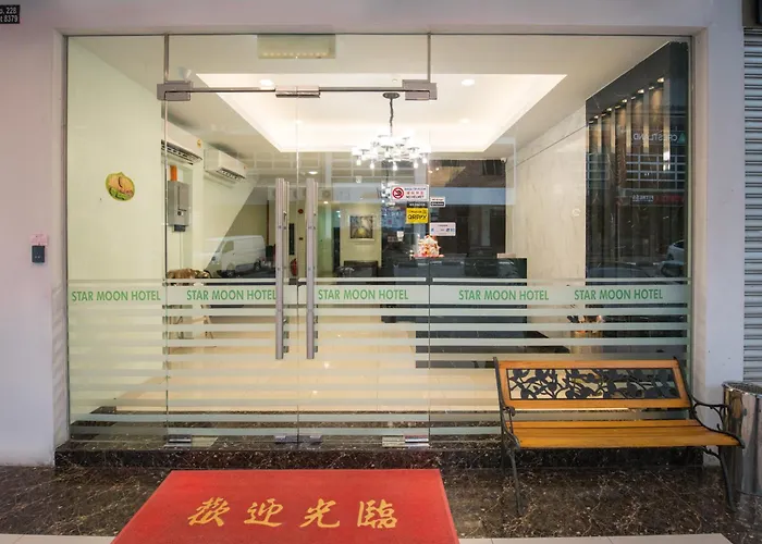 Star Moon Hotel
