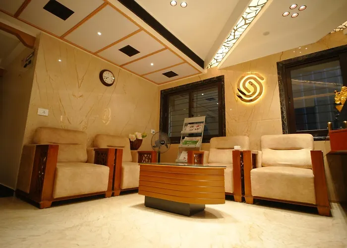Hotel Grand Sabarees