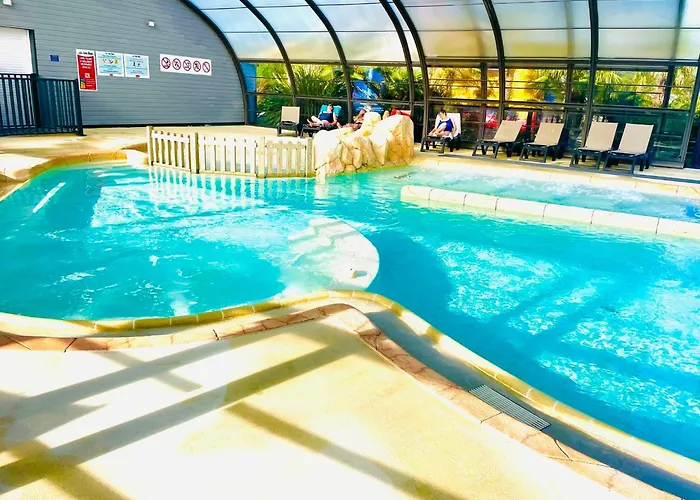 Cottage Premium, Camping 5* Avec Parc Aquatique