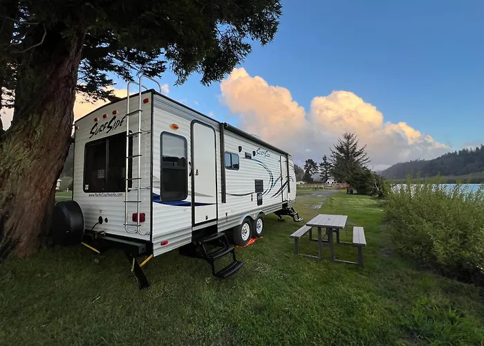 Surfside Glamping Camper
