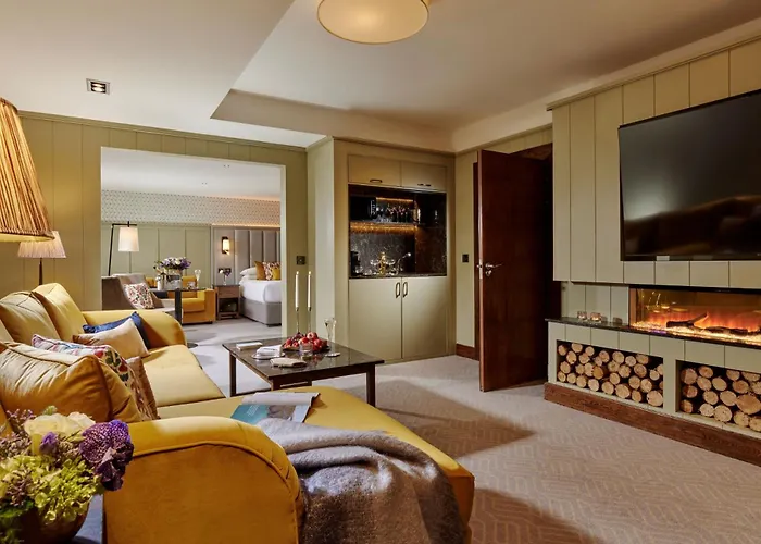 Westport Plaza Hotel, Spa & Leisure