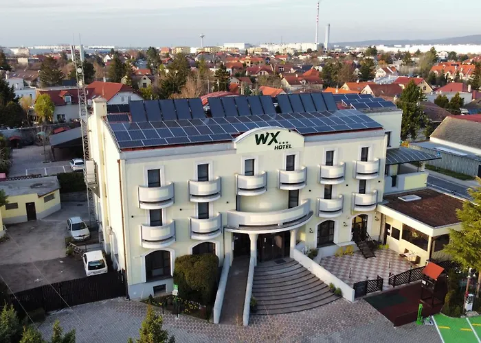 Wx Hotel