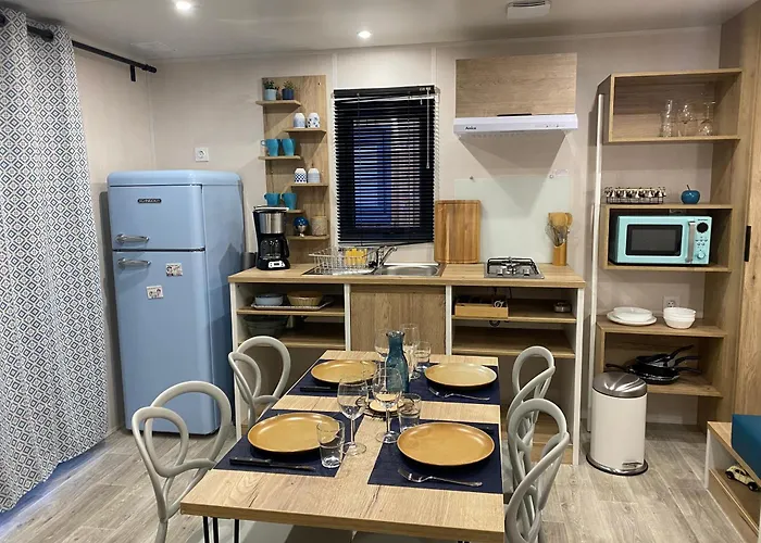 Camping Pays De Beille