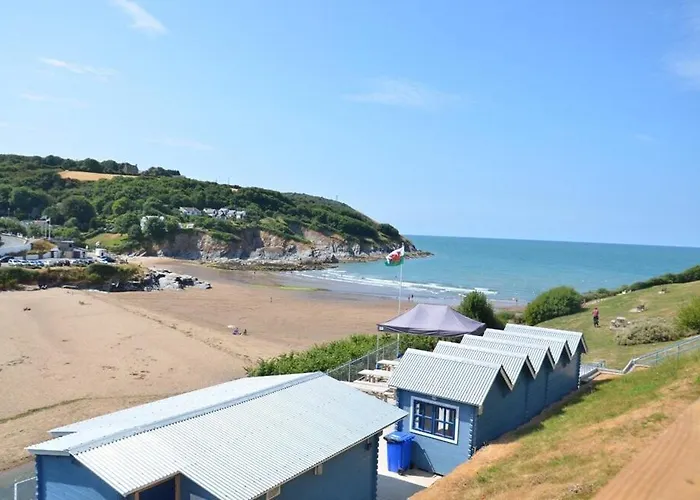 Pabell Pren Glamping By Aberporth Beach Holidays