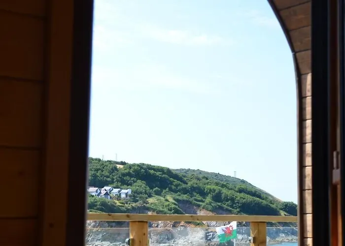 Pabell Pren Glamping By Aberporth Beach Holidays