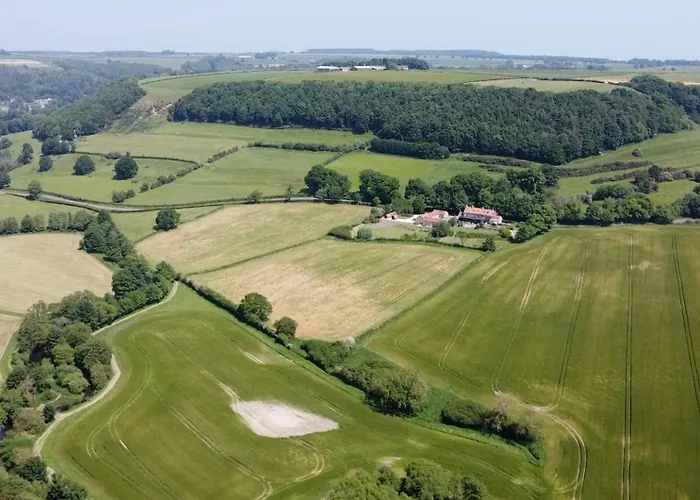 Luxury Glamping In North Yorkshire National Park & Coastal Area