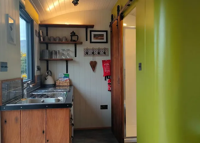 Dingle Way Glamping Danu Annascaul