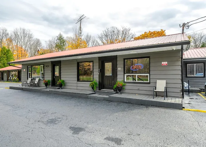 Moira Lake Motel
