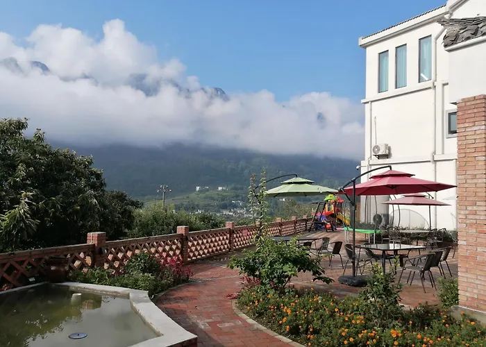Yichang Leisurely River View Inn - Three Gorges Branch