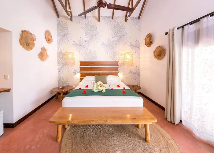 Les Lauriers Eco Hotel