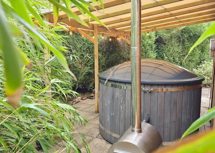 Cozychalet Met Prive Hot Tub