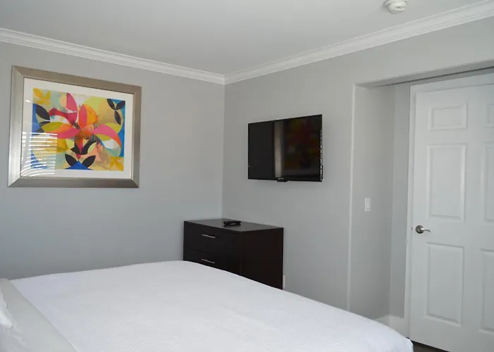 Fairview Inn & Suites