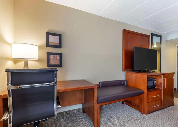 Comfort Inn & Suites Aberdeen