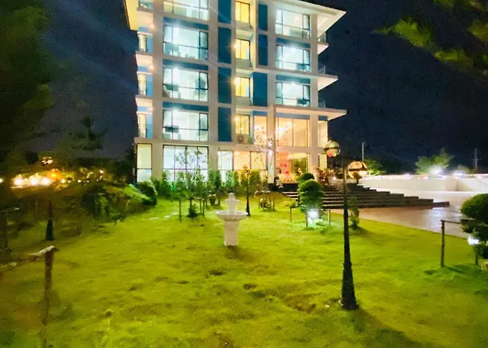 Arunsakhon Luxury Condo