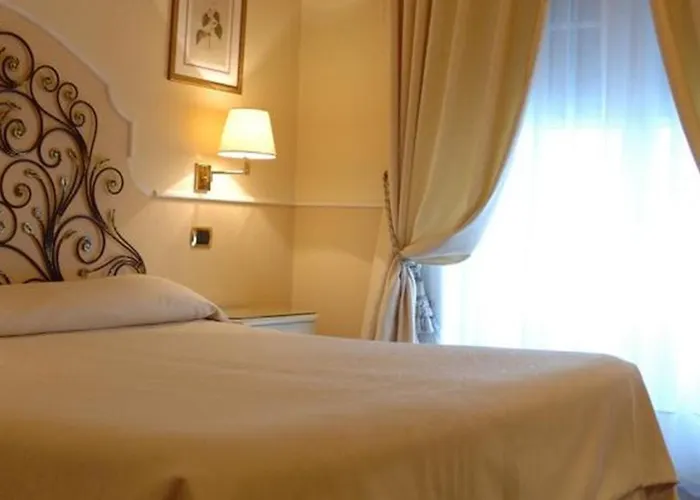 Hotel Jolanda