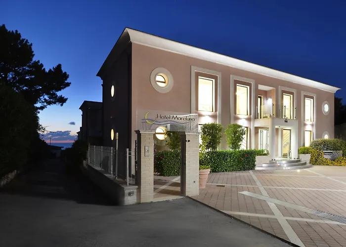 Hotel Mareluna