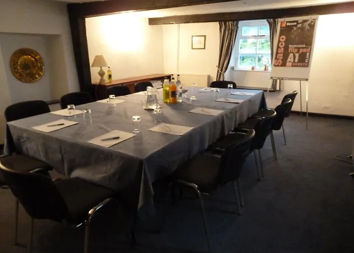 Apple Tree Hotel