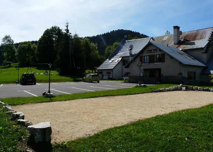 Auberge Des Montauds - Hotel & Restaurant
