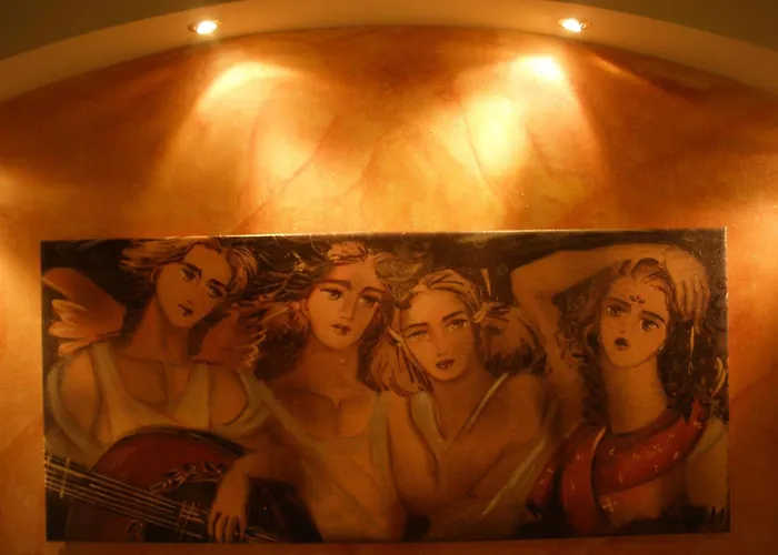Pelias Hotel