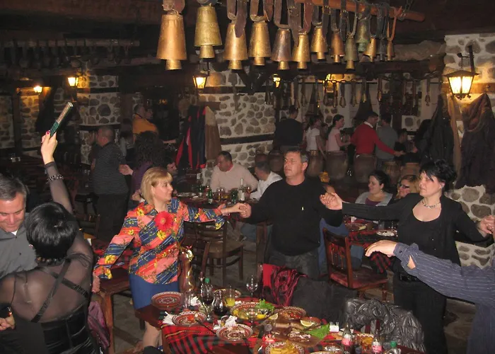 Family Hotel Makedonska Kruchma