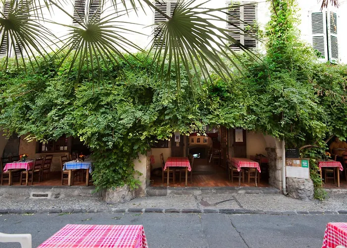 Hotel Les Arcades