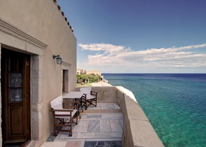 Malvasia Traditional Hotel