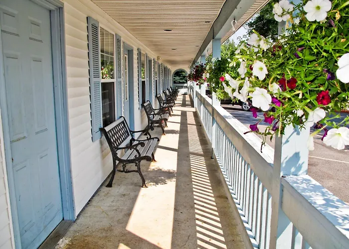 Exit 5 Resort & Condominium
