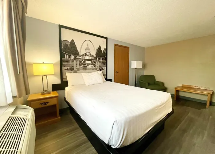 Super 8 By Wyndham St. Clair Mo