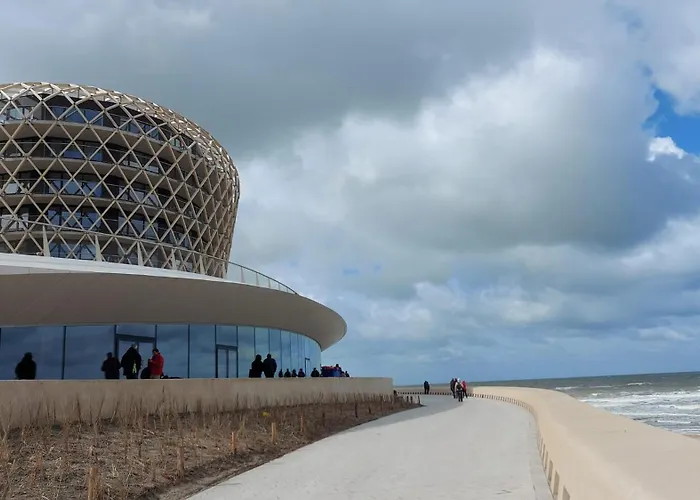 Caravan Aan Zee Arnani