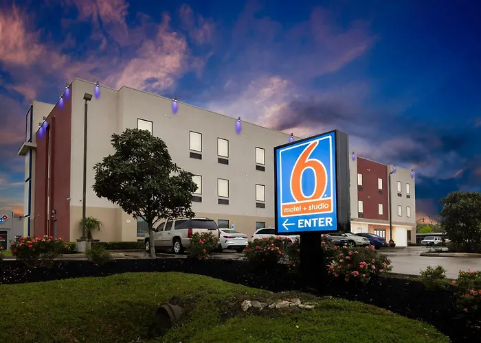 Studio 6 Suites Texas City, Tx I 45 South