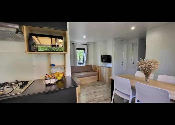 Mobil Home Premium 3 Ch Camping 5 Biscarrosse Mayotte F64