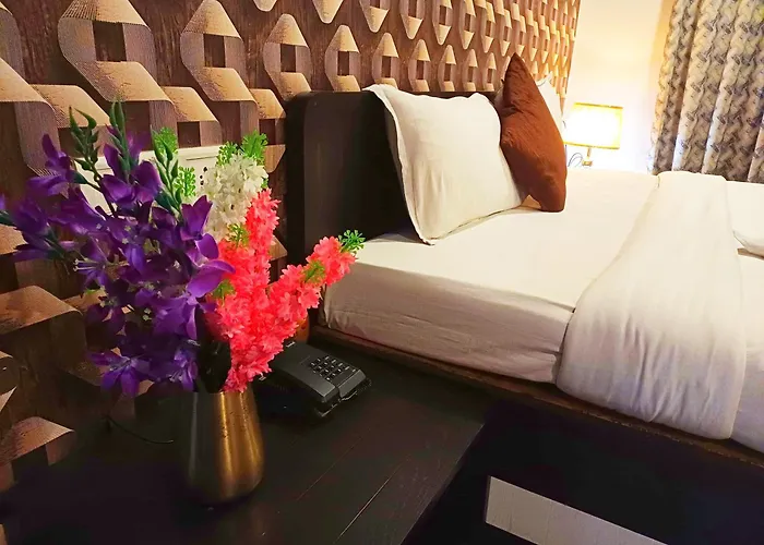 Hotel Pratishtha