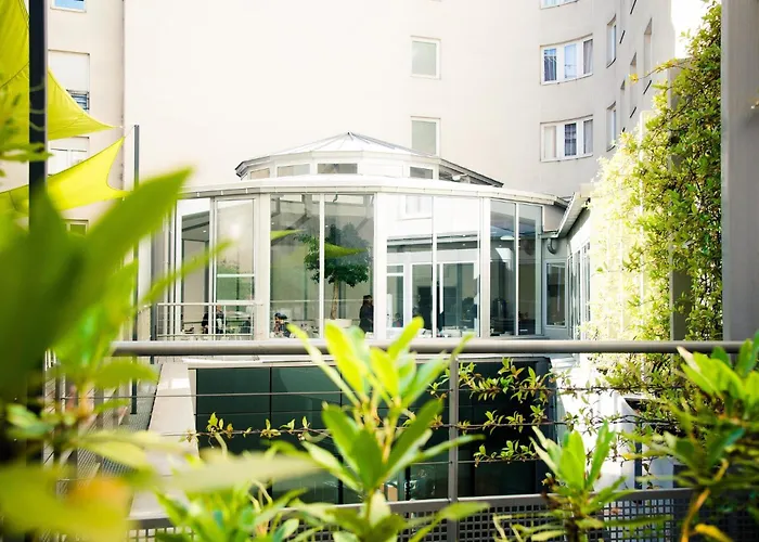 Voco Paris - Porte De Clichy By Ihg