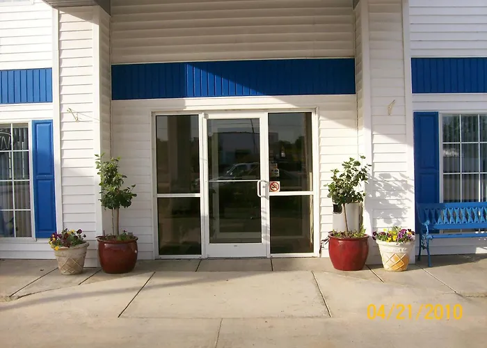 American Inn And Suites White Hall