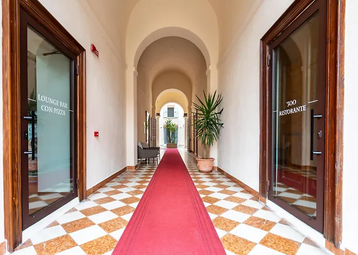 Ca Uberti Palace Hotel, Mantegnahotels