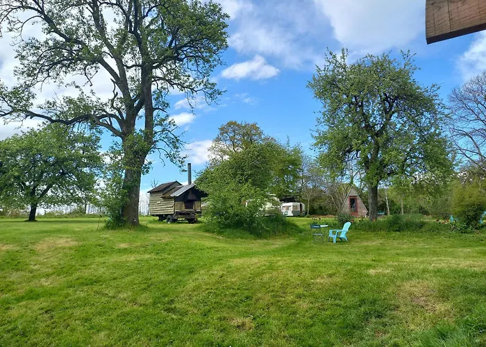 Camping Sous Les Poiriers