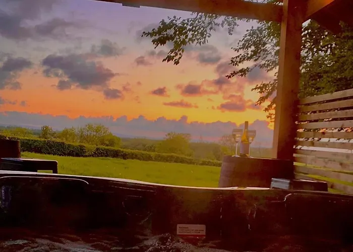 Thornfield Farm Luxury Glamping Pods, The Dark Hedges, Ballycastle