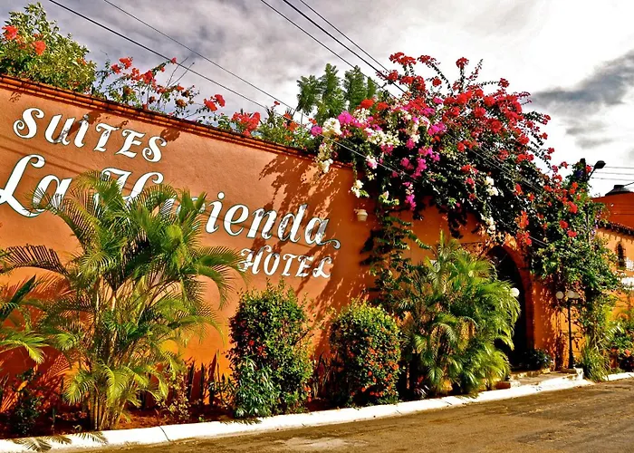 Hotel Suites La Hacienda