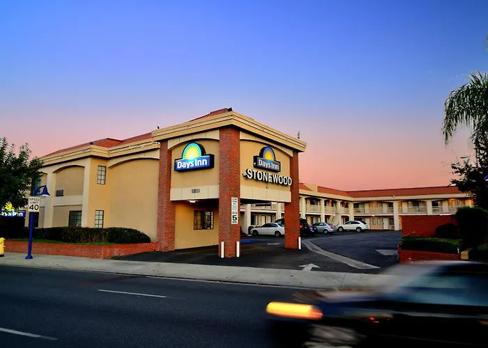 Days Inn By Wyndham Downey