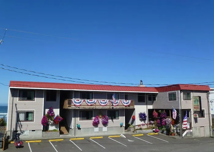 Tradewinds Motel