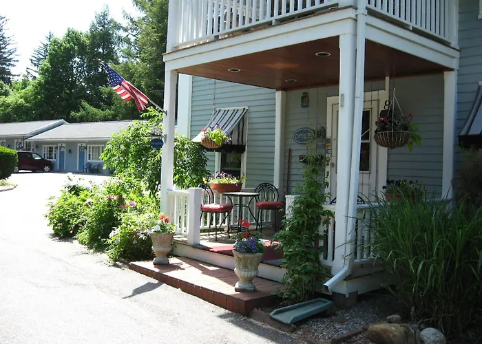 Maple Terrace