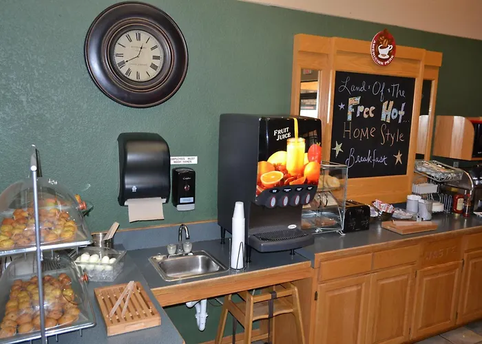 Cobblestone Hotel & Suites - Wisconsin Rapids