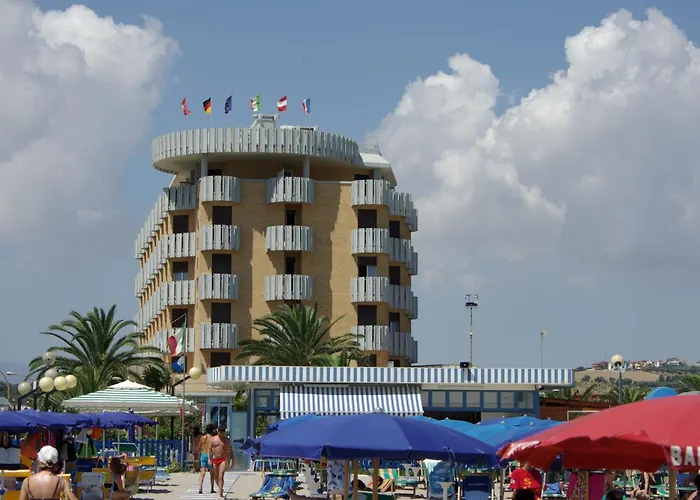 Hotel Maxim'S